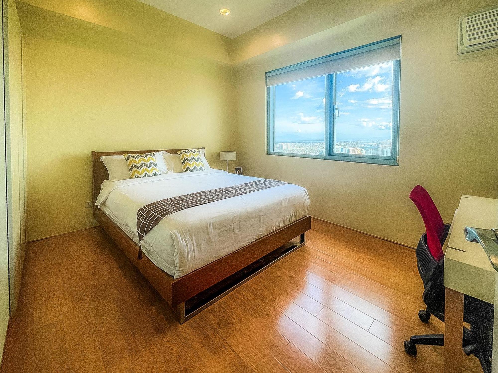 Full-serviced Residential In The Infinity, Bgc Hotel Taguig