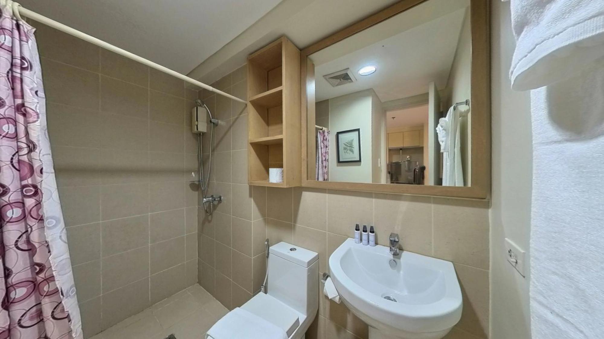 Hotel Full-serviced Residential In The Infinity, Bgc Taguig
